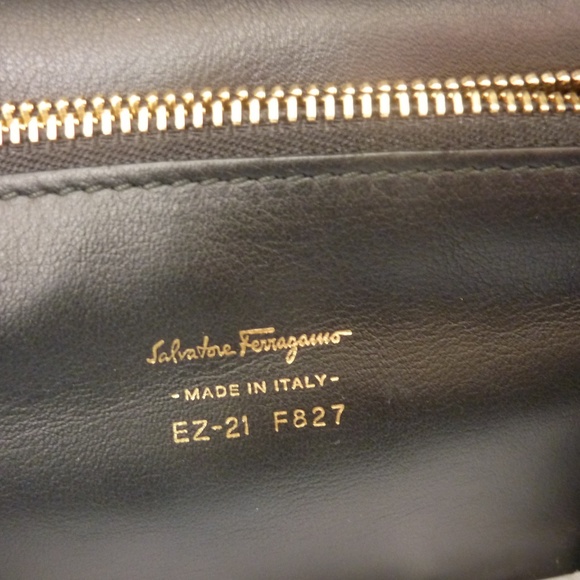 Salvatore Ferragamo Lock Story 'mara' Mini Bag - Picture 7 of 8